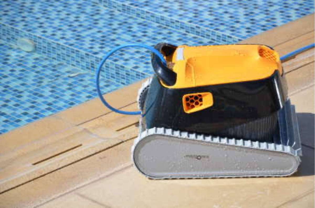 Dolphin E 30 Plus Pool Cleaner