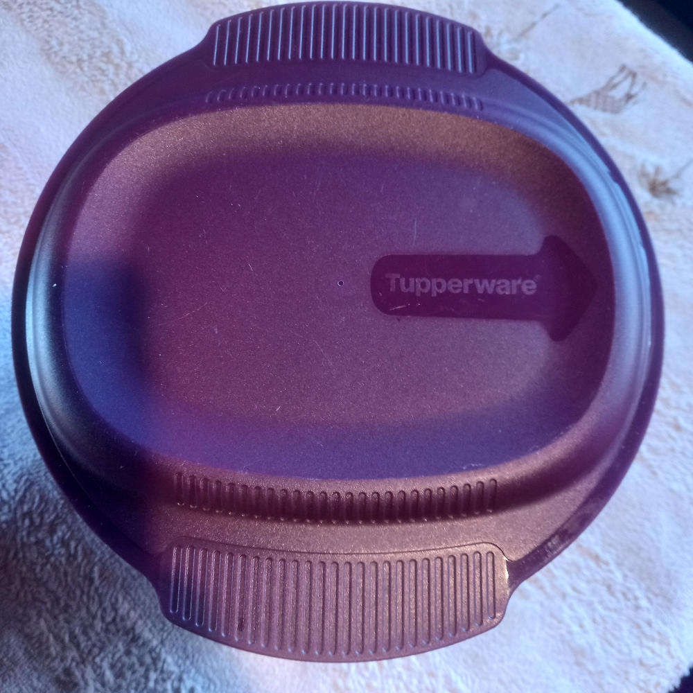 Tupperware microwave pasta cooker 3l never used