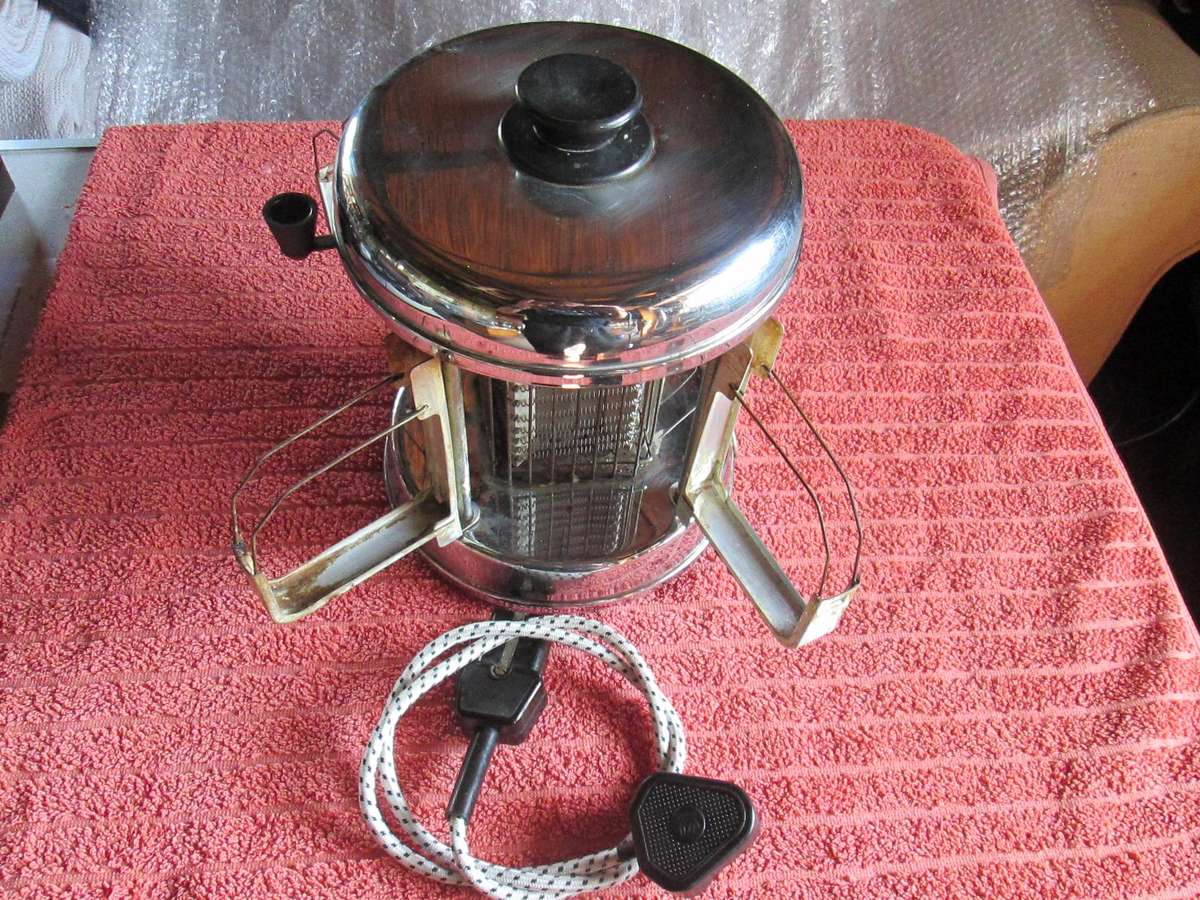 VINTAGE TOASTER PINEWARE, REFURBISHED CORD. WORKING