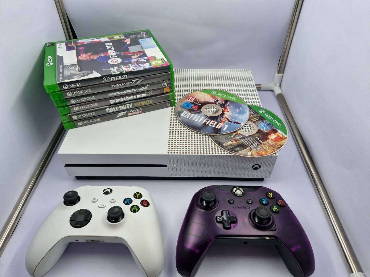 Xbox One 1TB with 2 Controllers and 8 Games