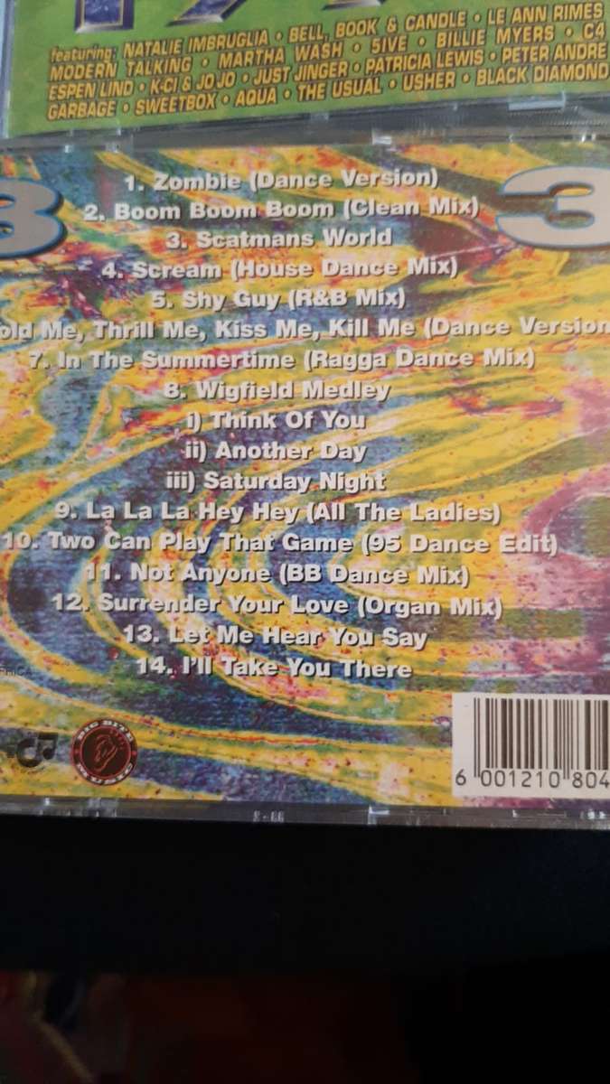 4 x CD Combo -100%hits of 97 + 100%dance no3 +Hits 2000 + New Hits 1998