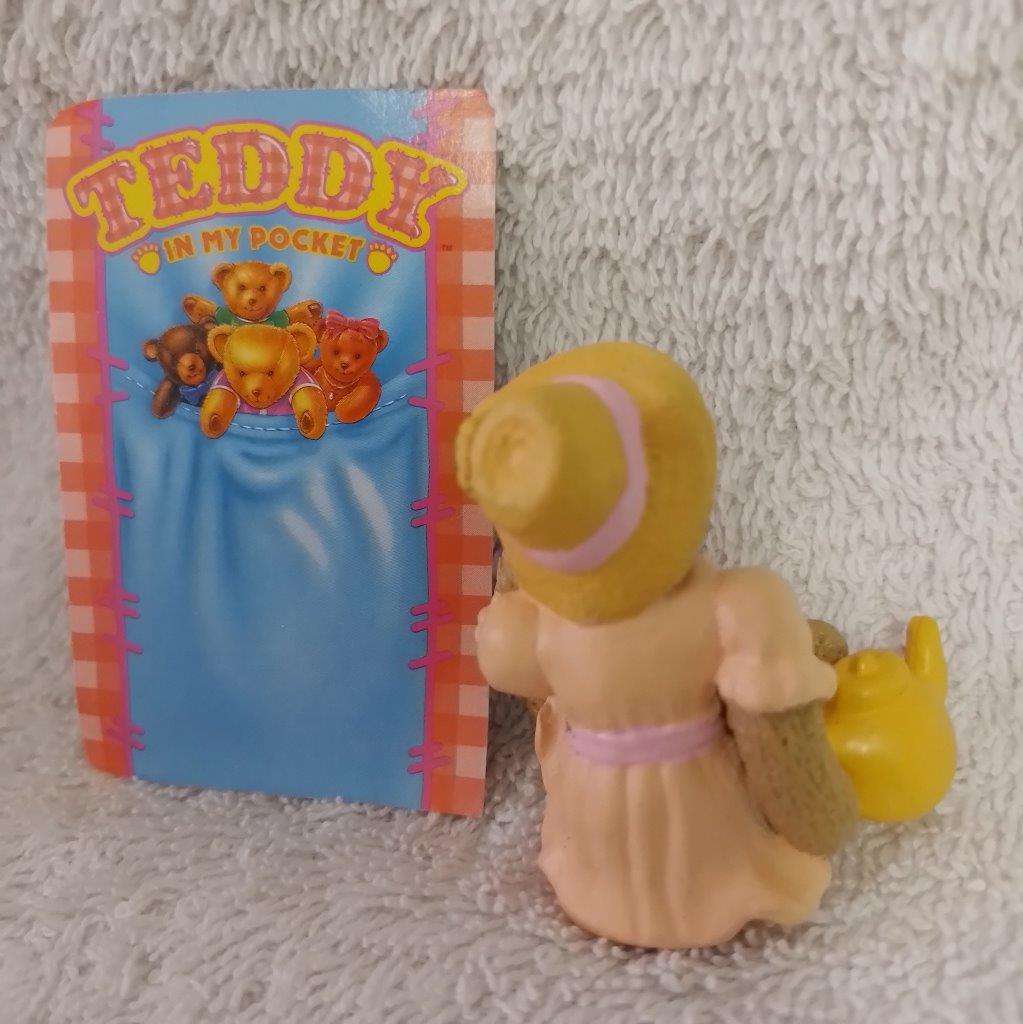 Vintage Teddy In My Pocket - Amanda No 6 c/w card
