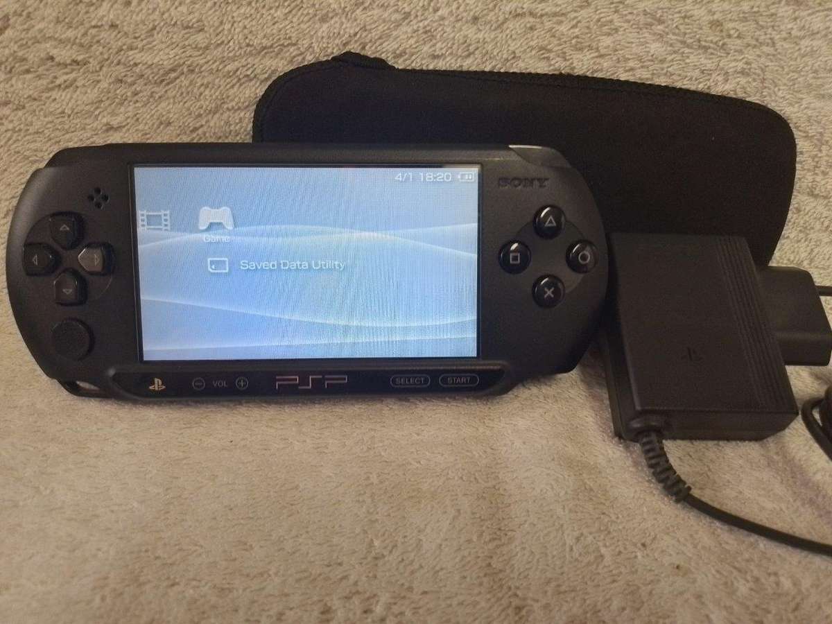PSP Street,  Charger, Carry Case no memory card