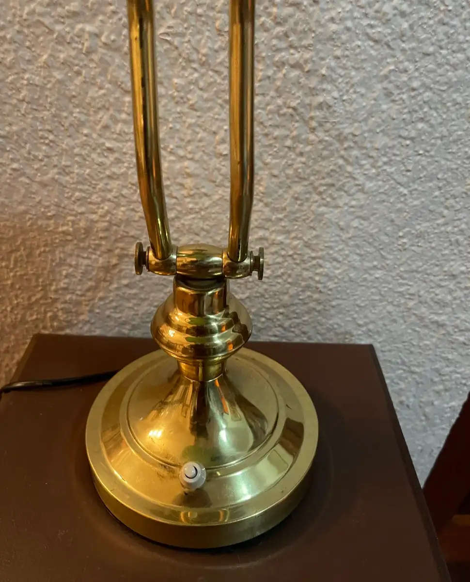 Bankers/lawyers lamp
