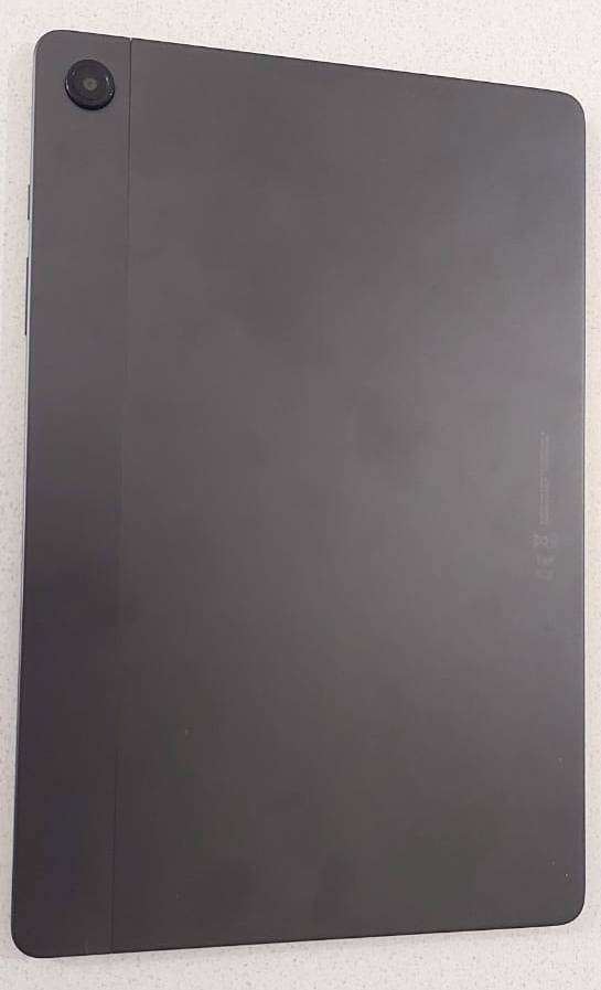 ##Late Entry## Like Brand New Samsung Galaxy Tab A9+  11'' Wifi And SimCard 4GB/64GB With Flip Cover