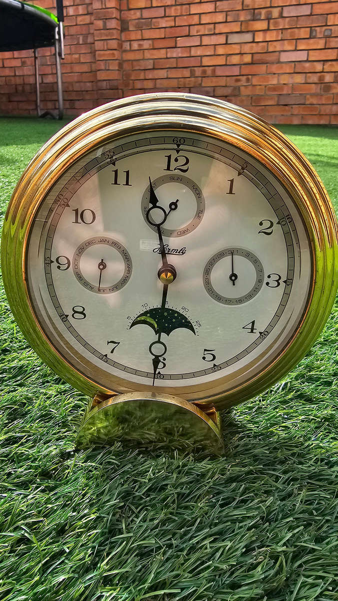 Hermle Table Clock 22641-002100