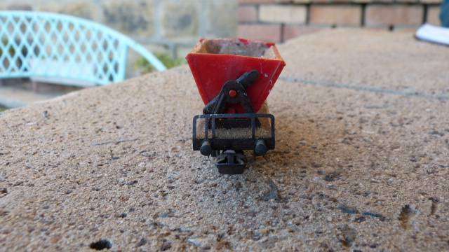 Marklin M tracks Tipper with sand