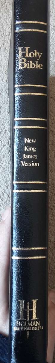 New King James Version UltraThin Reference Bible in Original Box