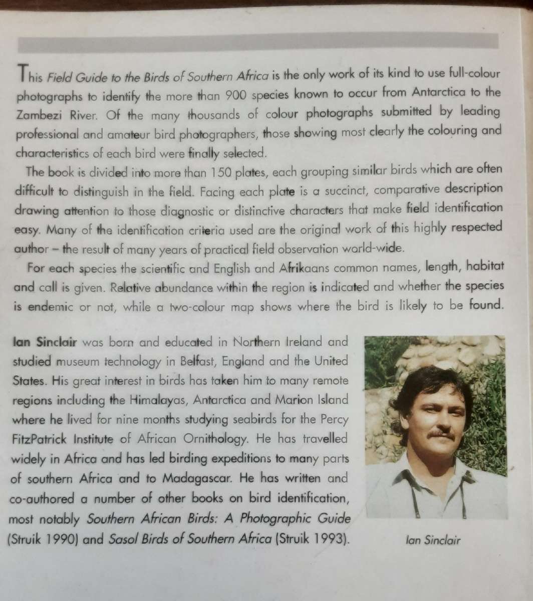 Field Guide Birds of Southern Africa by Ian Sinclair
