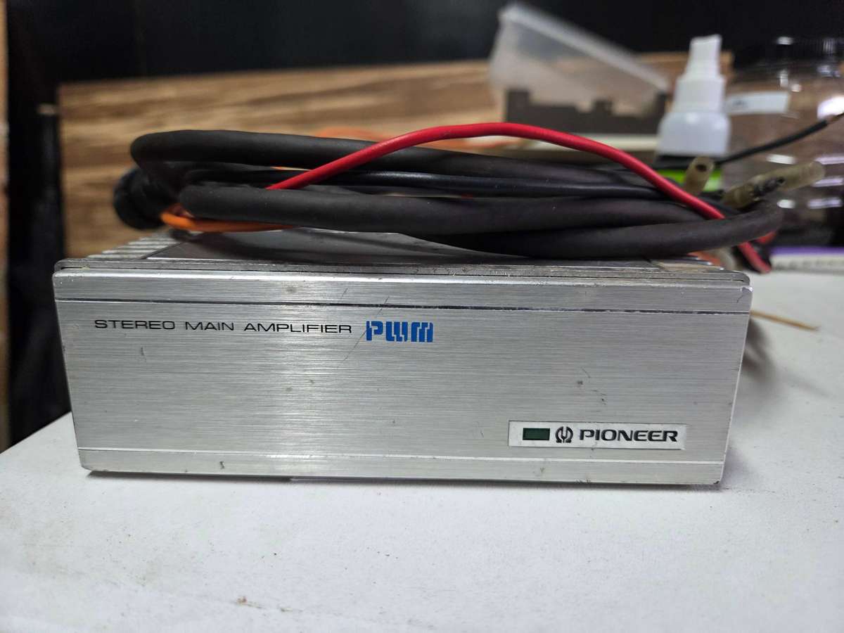 Pioneer Car Component Amplifier, GM-D8