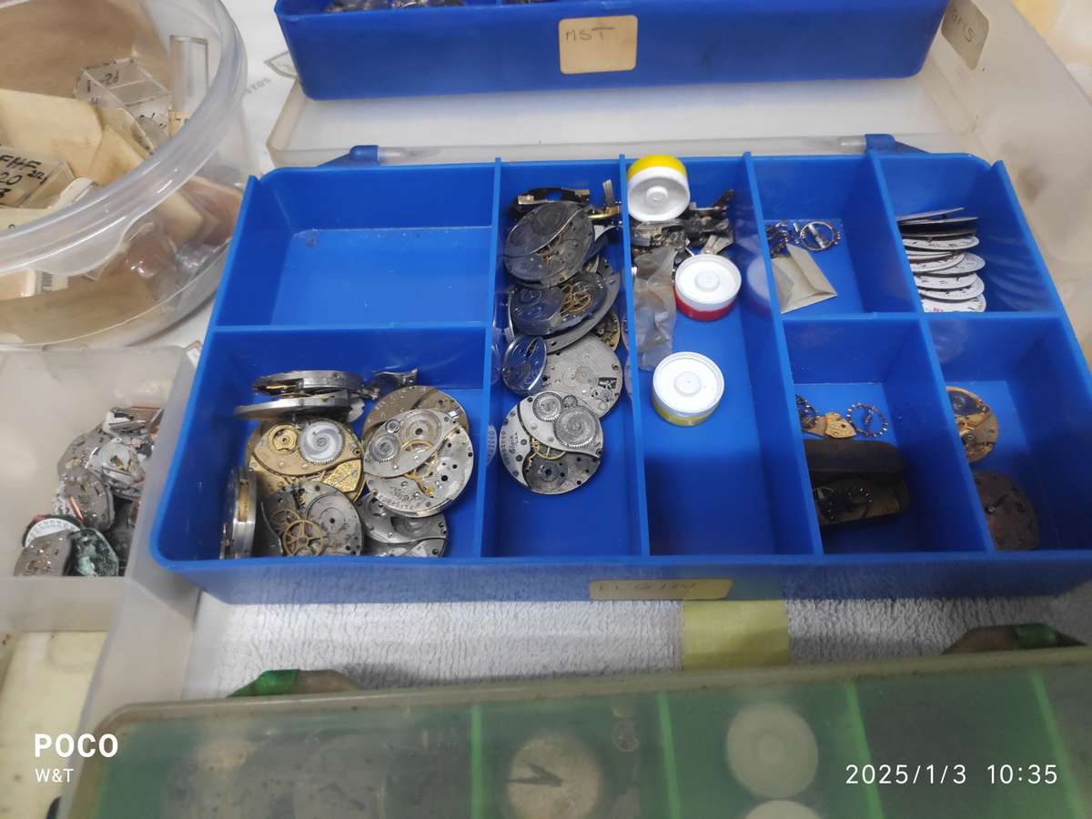 Mixed Lot of watch parts  Citizen/FHF/MST/Lorsa/Rectangular Cases/Quartz/ORIS