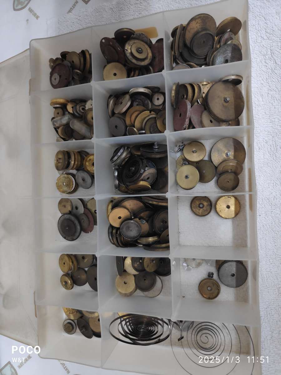 Mixed Lot of watch parts  Seiko/Roamer/ETA/FEF/Large Mainspring Barrel Assortment