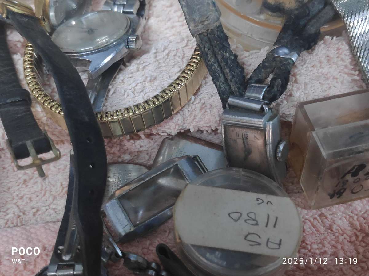 Ladies Mixed lot of watches for spares or repair