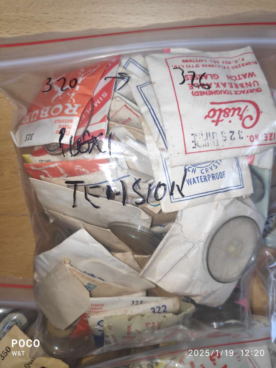 Bargain lot of  Gents Watch PlexiGlass