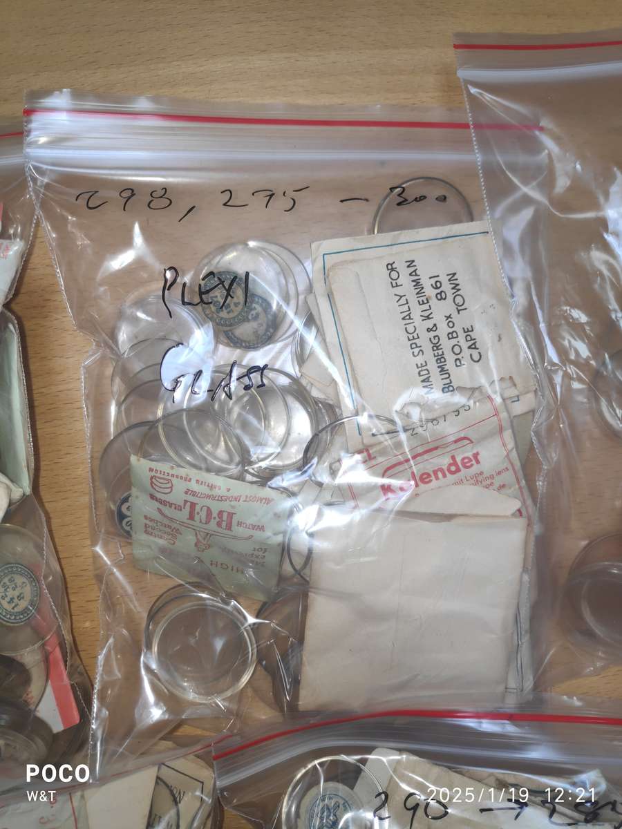 Bargain lot of  Gents Watch PlexiGlass