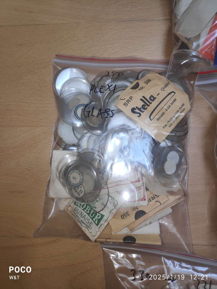 Bargain lot of  Gents Watch PlexiGlass