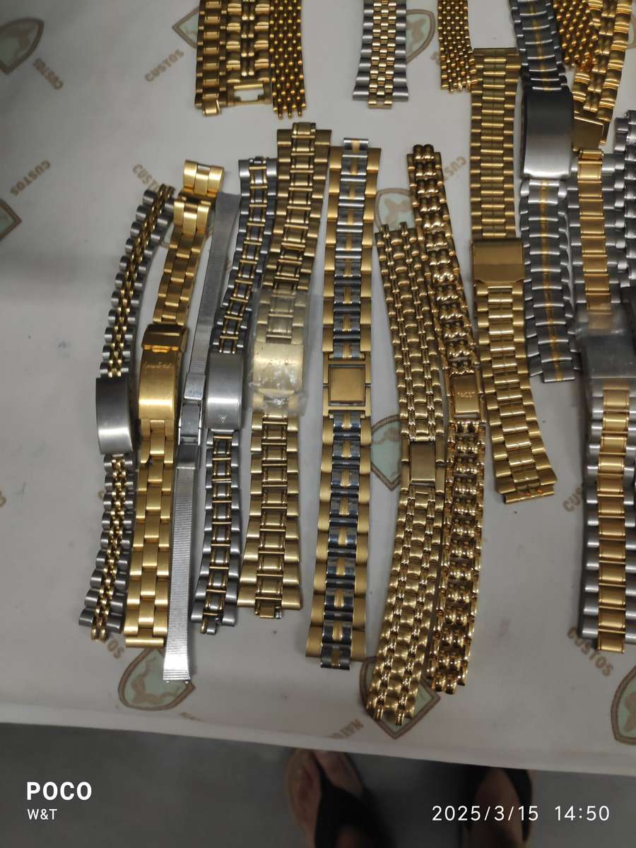 Mixed lot of NEW ladies and gent bracelets