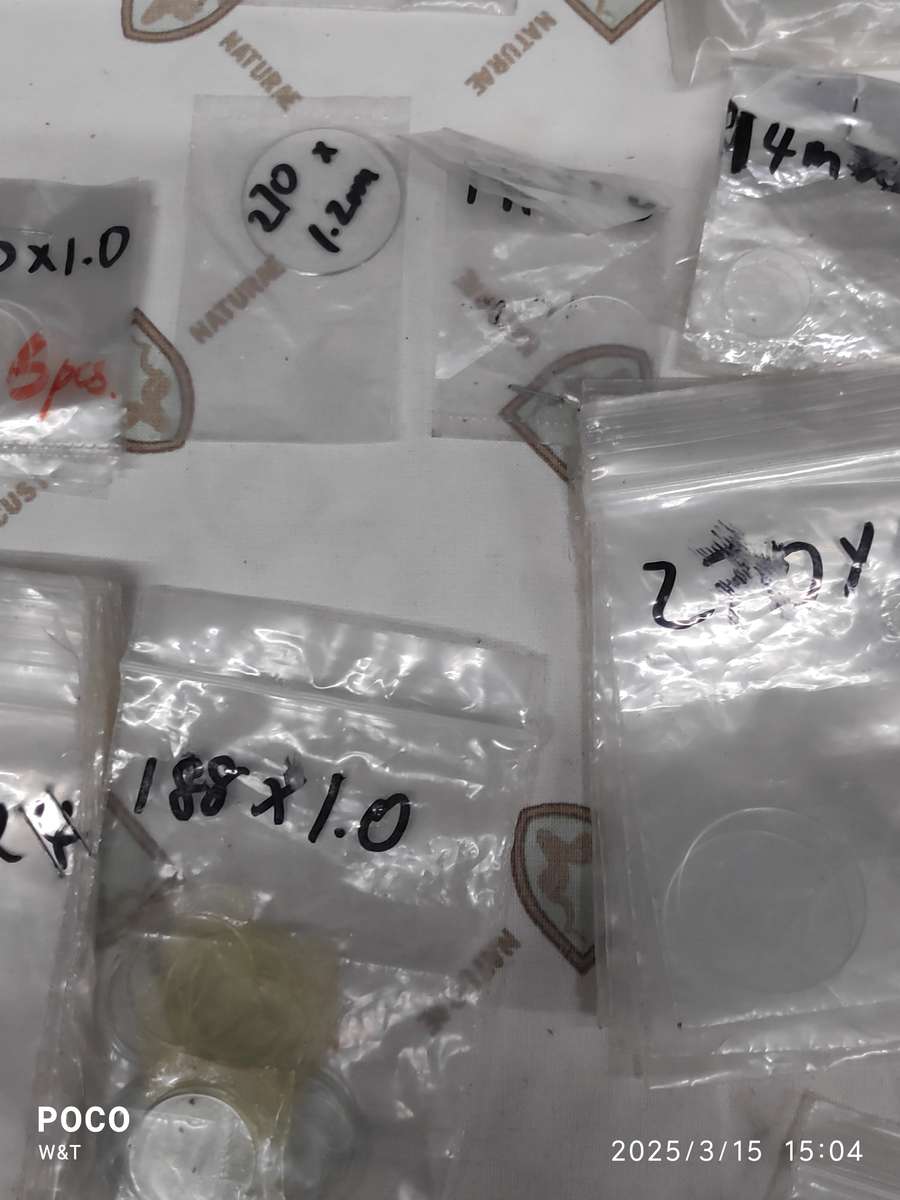 New Mixed Mineral Watch Glass