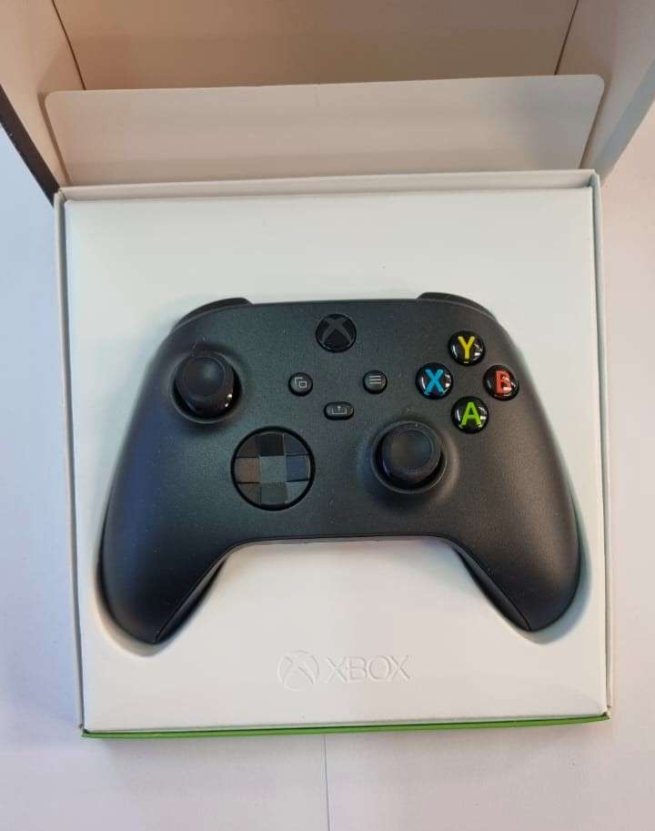 XBOX SERIES X/S CARBON BLACK CONTROLLER
