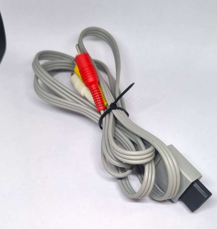 WII MINI BUNDLE IN "LIKE NEW" CONDITION