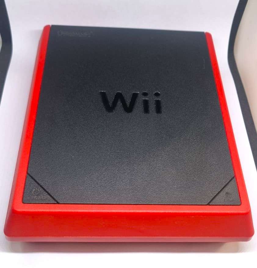 WII MINI BUNDLE IN "LIKE NEW" CONDITION