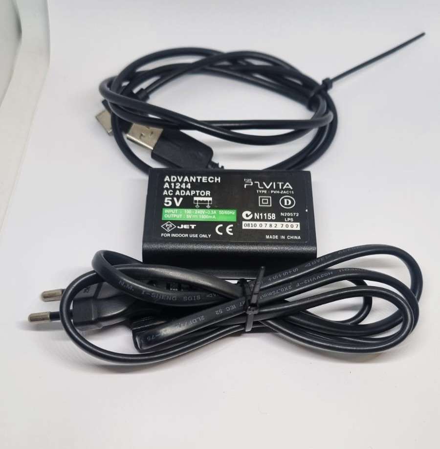 Good Condition PS Vita Bundle