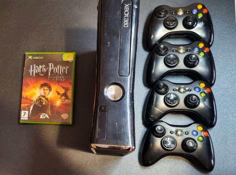 XBOX 360 S BUNDLE (KINDLY READ DESCRIPTION BELOW)