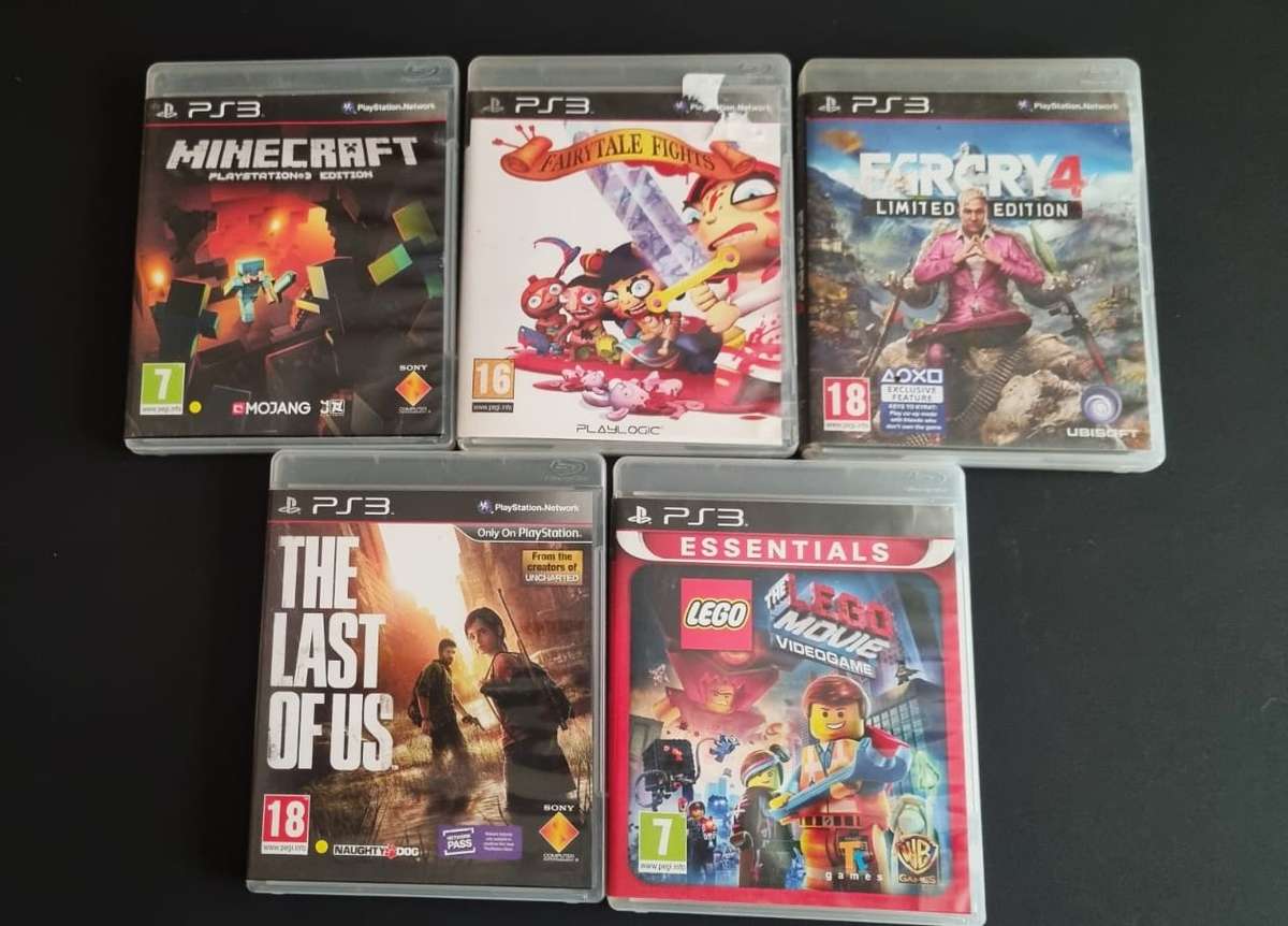 AMAZING PLAYSTATION 3 BUNDLE