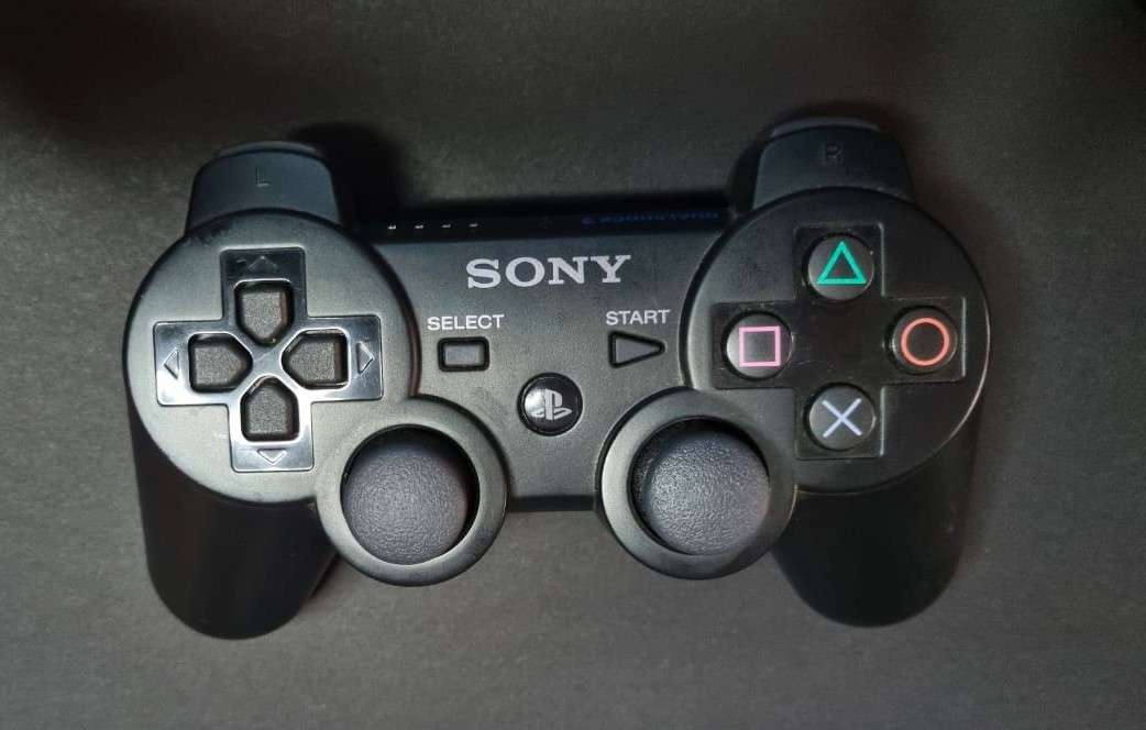 Great Condition Playstation 3 Bundle