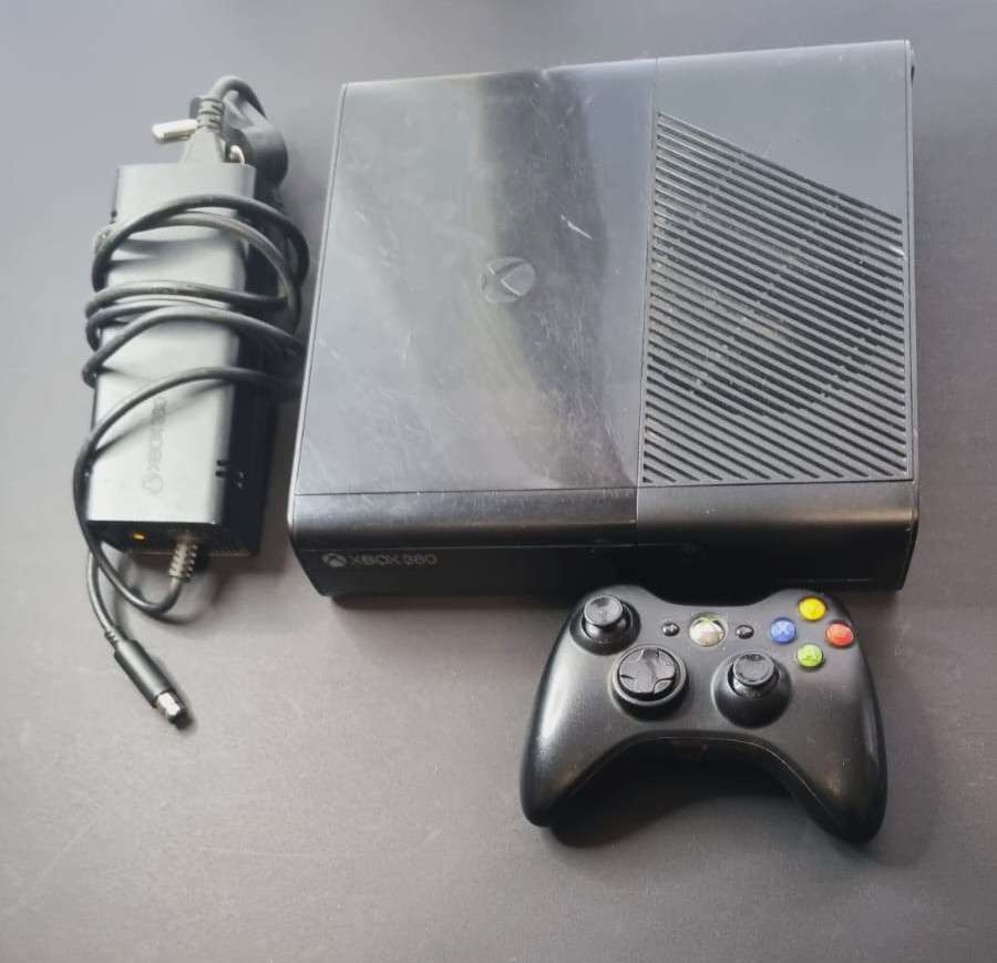 Xbox 360E gaming console