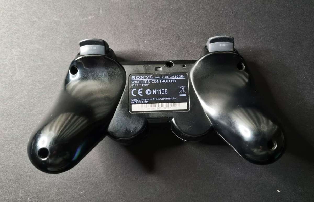 Good Condition Sony Playstation 3 Slim Bundle