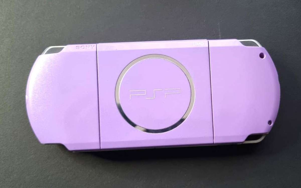 Sony PSP 3001 Hannah Montana Limited Edition