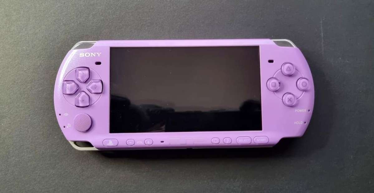 Sony PSP 3001 Hannah Montana Limited Edition