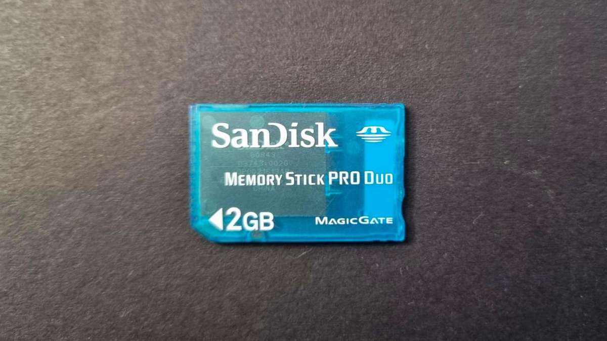 Sony PSP 3001 Hannah Montana Limited Edition