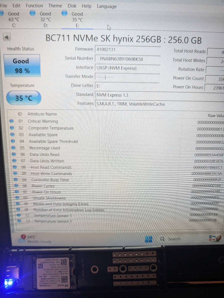 2 x SKhynix 256GB M.2 SSD