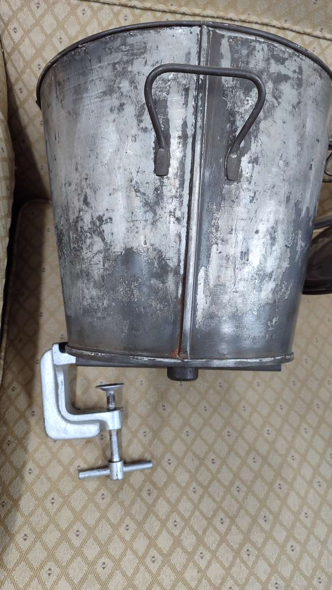 VINTAGE DOUGH MIXER