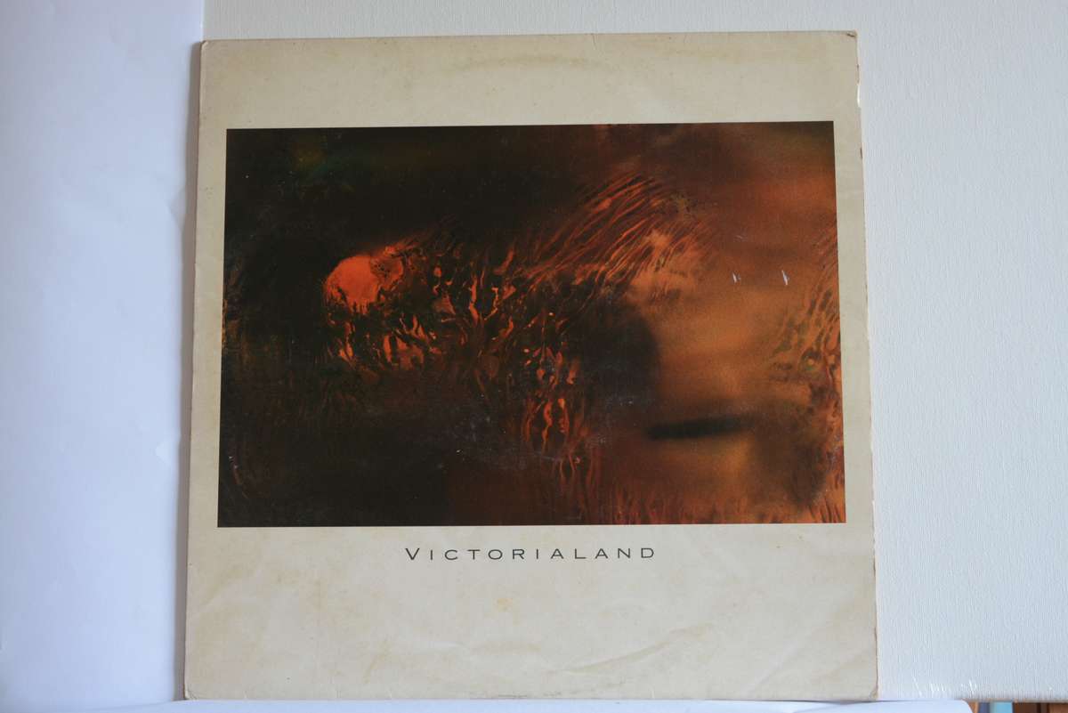 THE COCTEAU TWINS - VICTORIALAND - VG+VG+