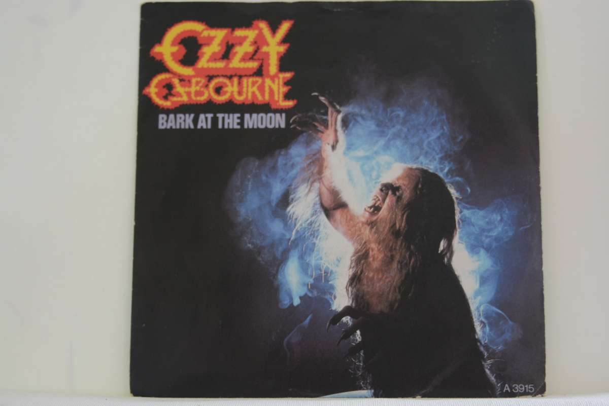 IZZY OSBOURNE - BARK AT THE MOON - VG/VG+