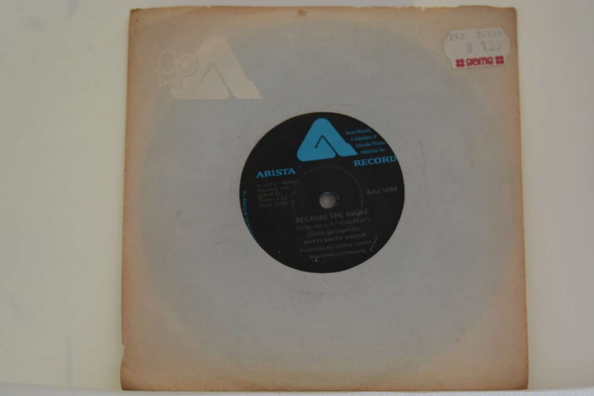 PATTI SMITH GROUP - BECAUSE THE NIGHT - VG/VG+