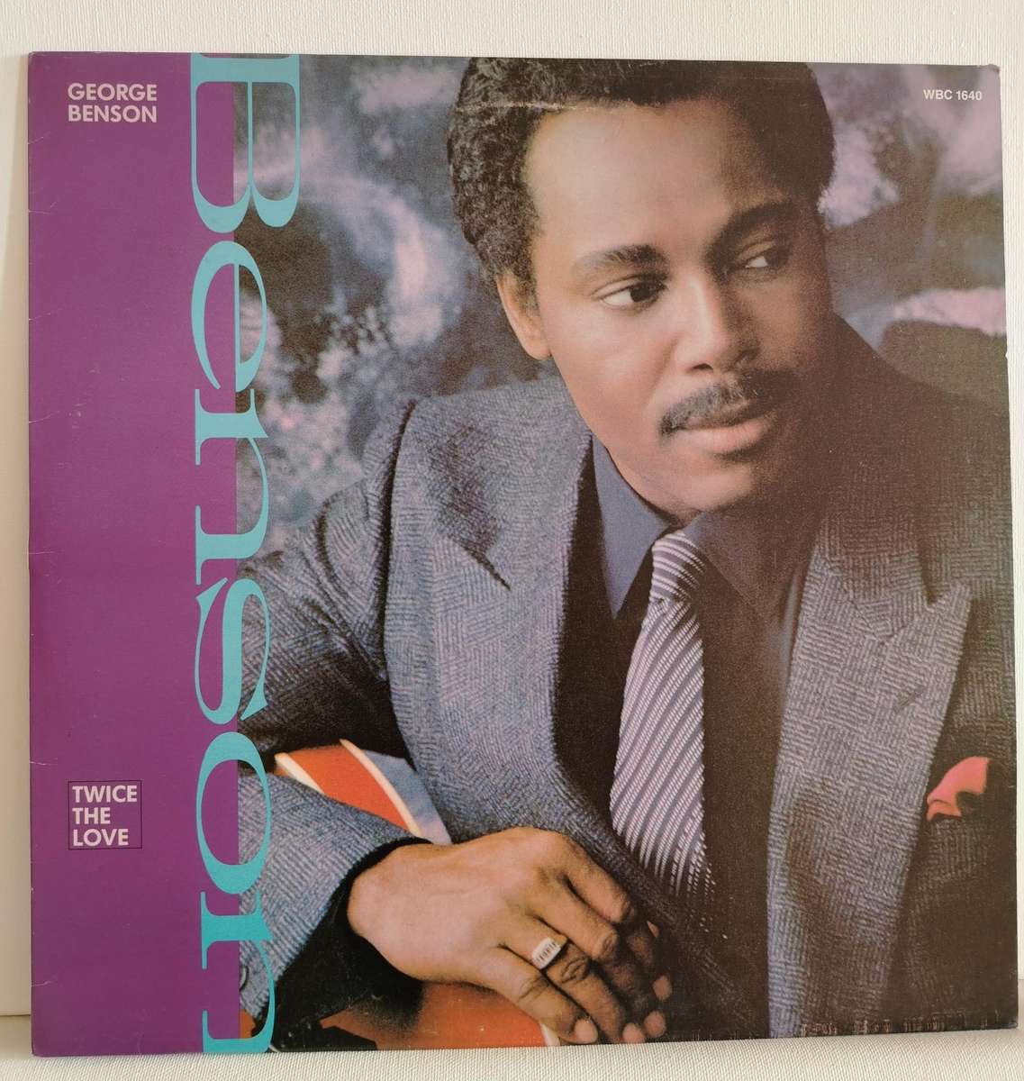 GEORGE BENSON - TWICE THE LOVE - VG+/EX