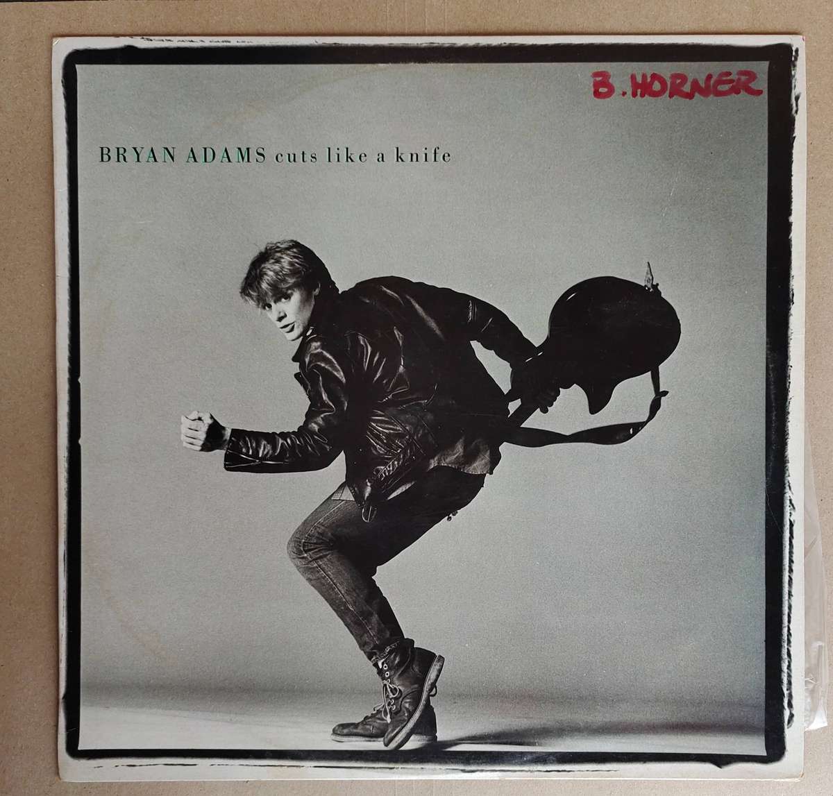 BRYAN ADAMS - CUTS LIKE A KNIFE - VG+/EX-