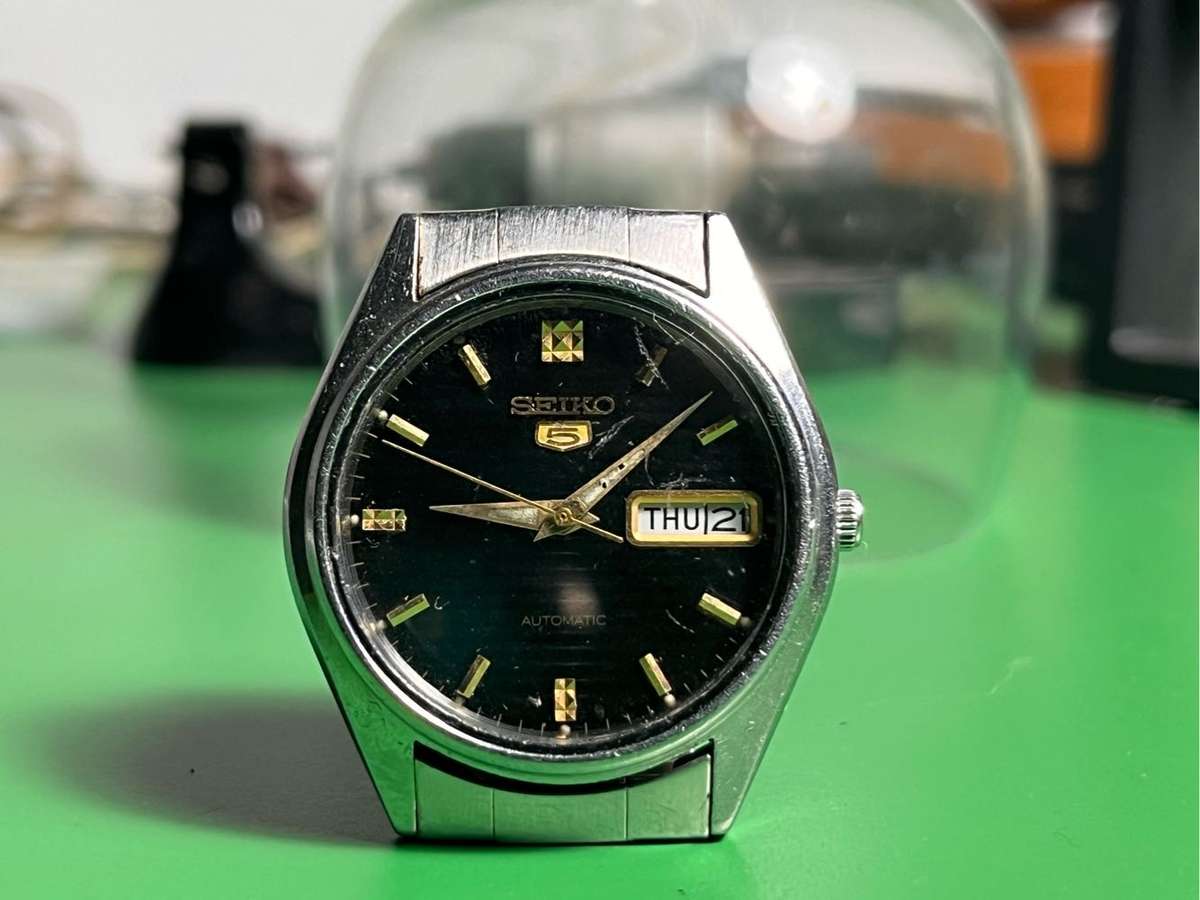 Vintage Seiko 5 automatic