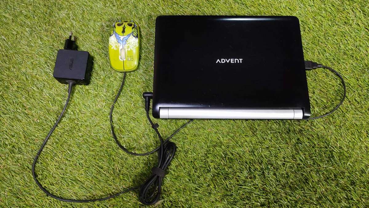 Advent Intel Mini Laptop