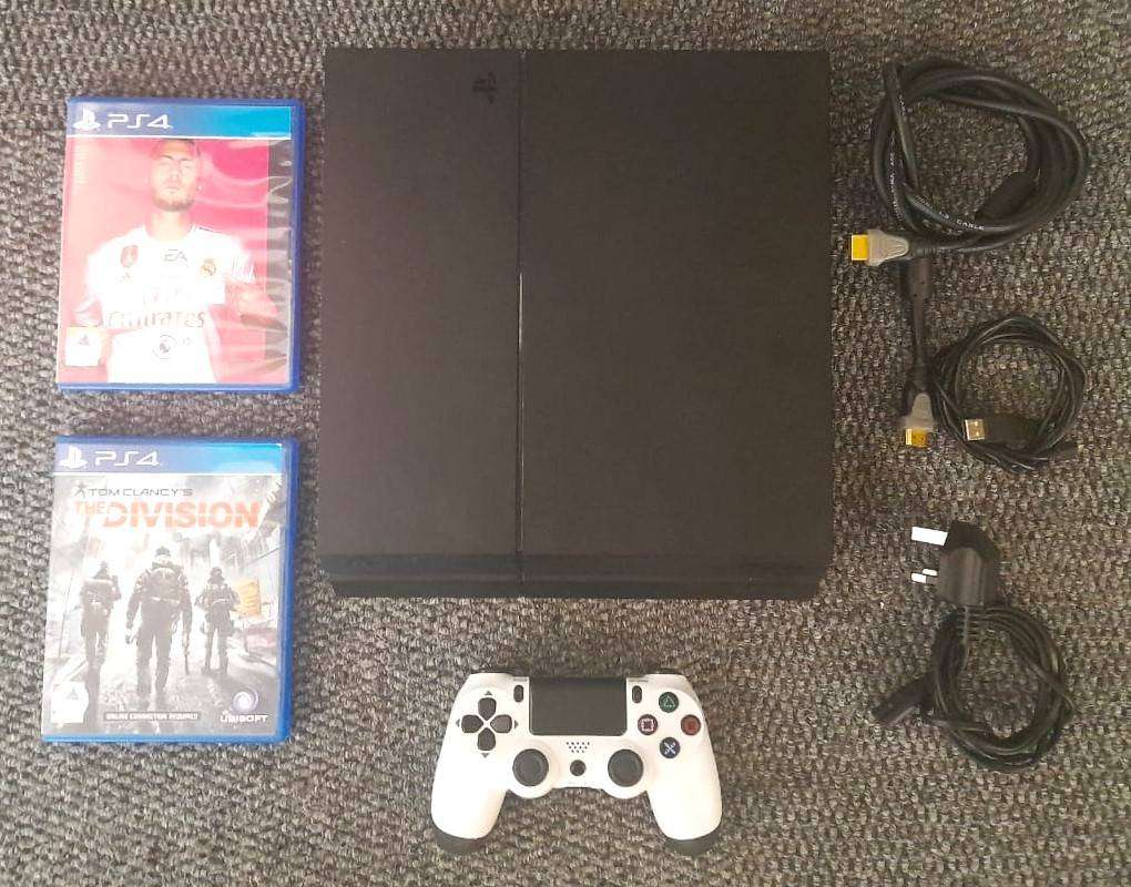 PS4 Console