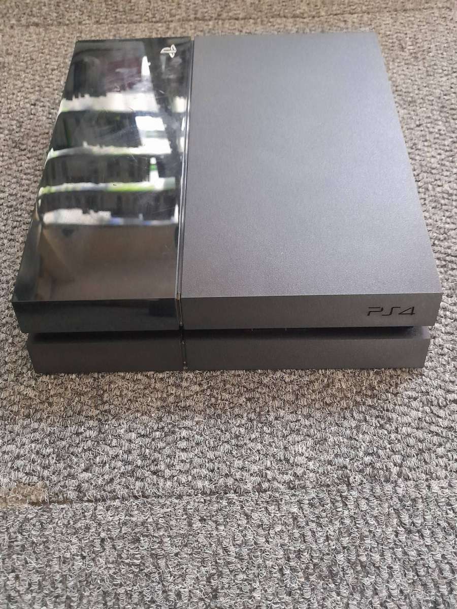 PS4 Console