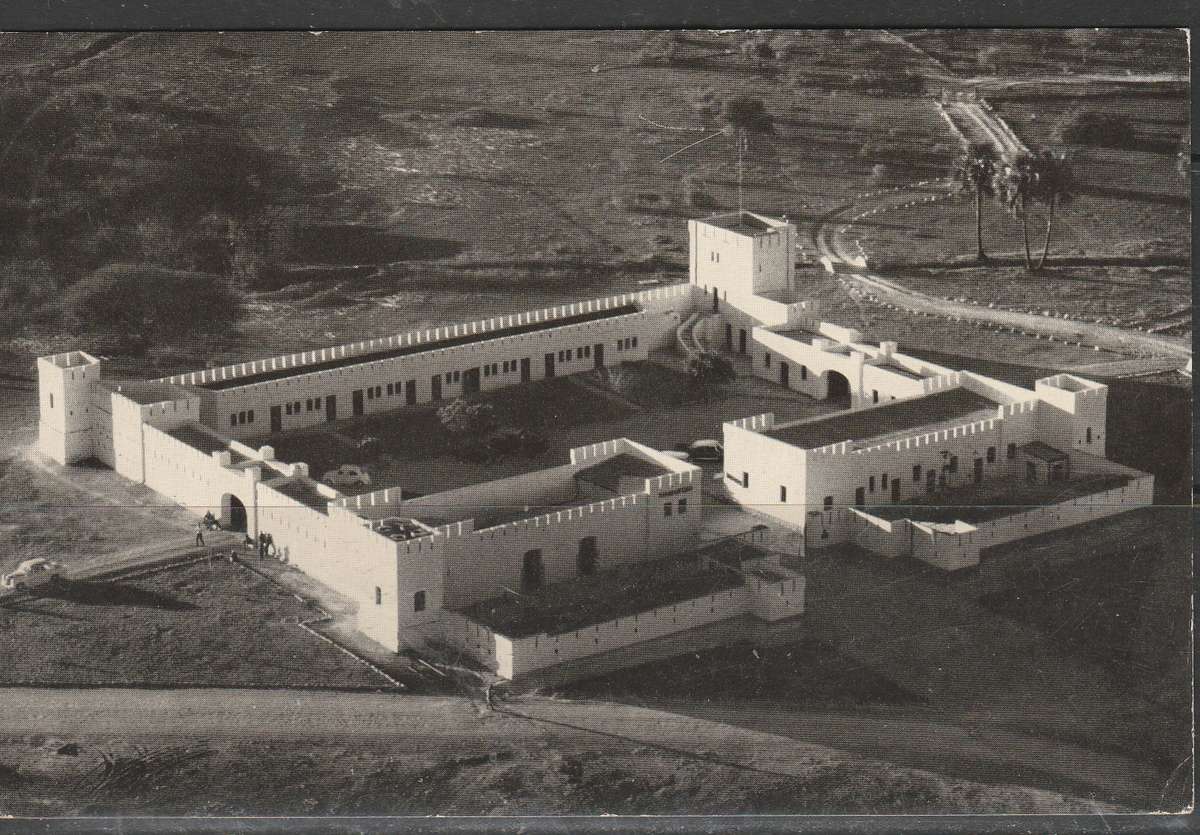 A SUPER POST CARD NAMUTONI ETOSHA PAN SWA LOOOK SCAN X 2