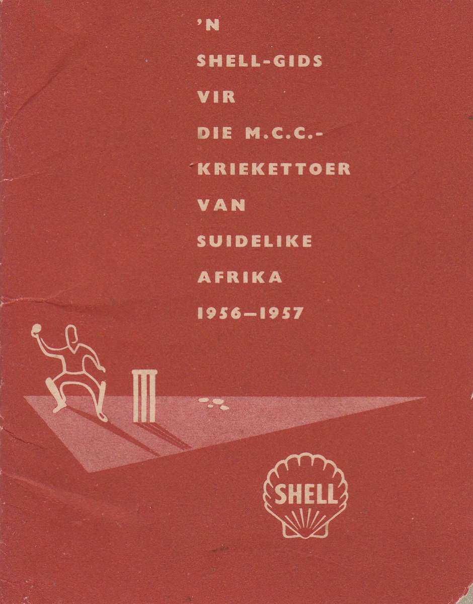 A LOVELY CLEAN BOOKLET OF THE 1957 CRICKET TOUR IN ENGLISH AND AFRIKAANS LOOK SCANS X 6