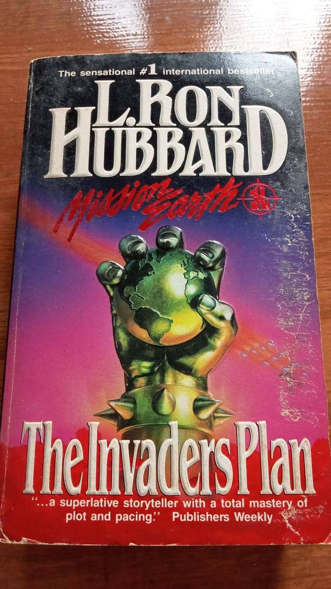 The Invaders Plan: Mission Earth Volume 1  L. Ron Hubbard (Paperback, Vintage)