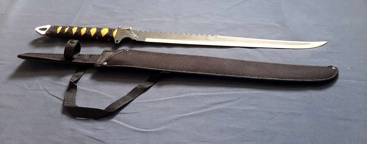 LARGE 70CM SURVIVAL DAGGER / SWORD