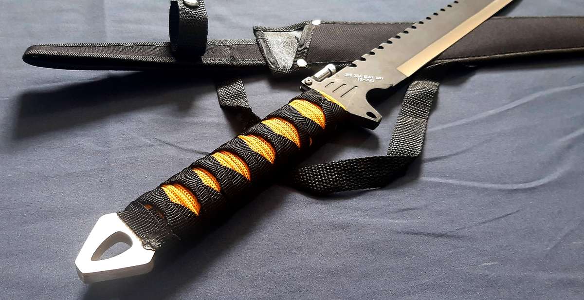 LARGE 70CM SURVIVAL DAGGER / SWORD